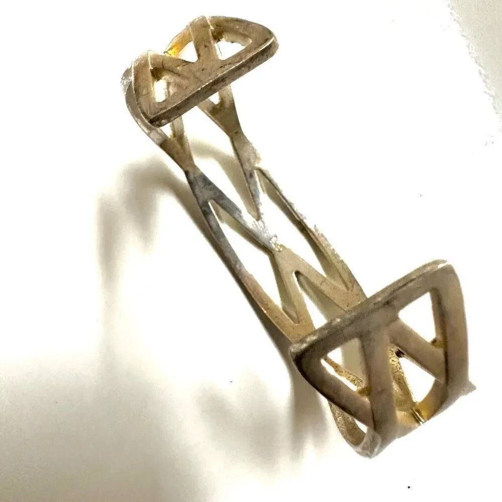 Silver tone cut out open cuff bracelet - Picture 6 of 9